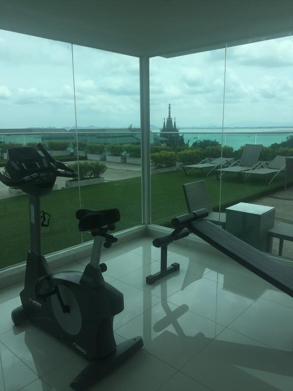Club Royal Suites Pattaya Eksteriør bilde