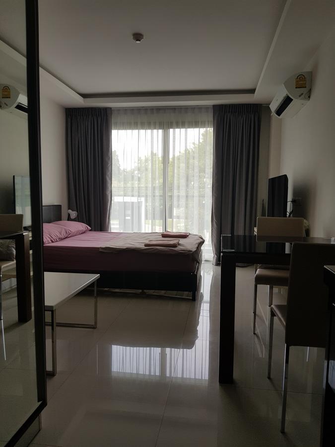 Club Royal Suites Pattaya Eksteriør bilde