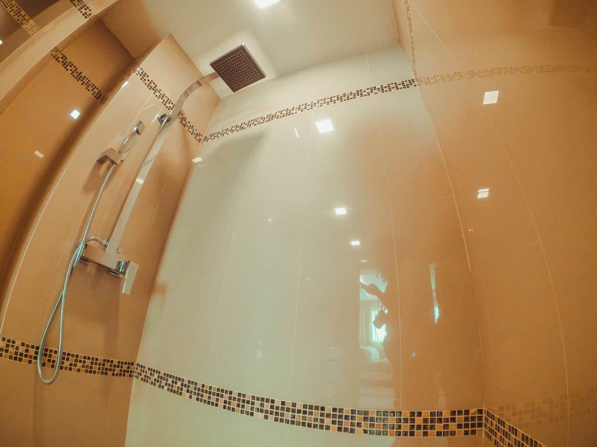 Club Royal Suites Pattaya Eksteriør bilde